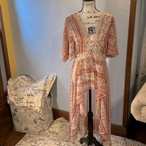 toby & Olive high low XL floral shirt